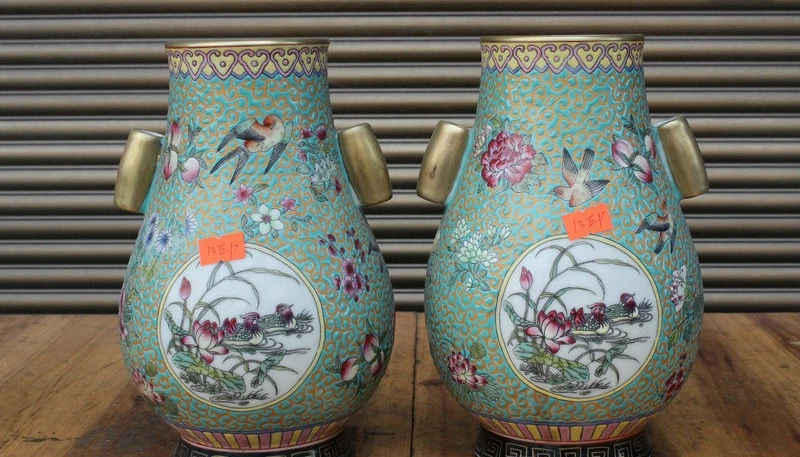 

8 Marked China WuCai Porcelain Gilt duck Peach Lotus Statue Bottle Vase Pot Pair