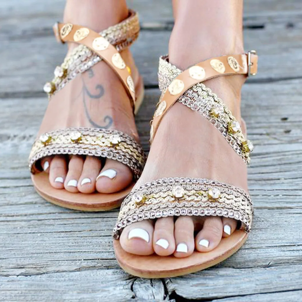 

2019 Women's Sandals Rivet Spring Summer Ladies Rome Shoes Gladiator Fashion Casual Flat Heel Shoes Beach Loafers Slides Sandal
