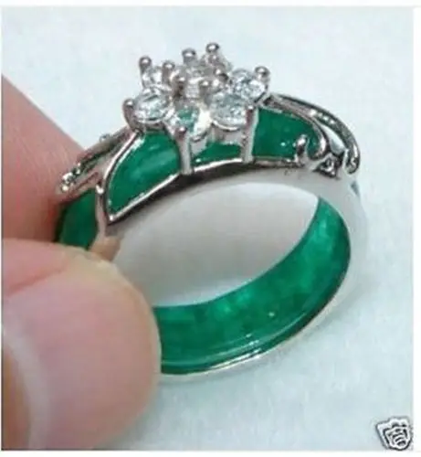

Hot sale new Style >>>>Beautiful Tibet Silver Carved Green stone Ring 8#