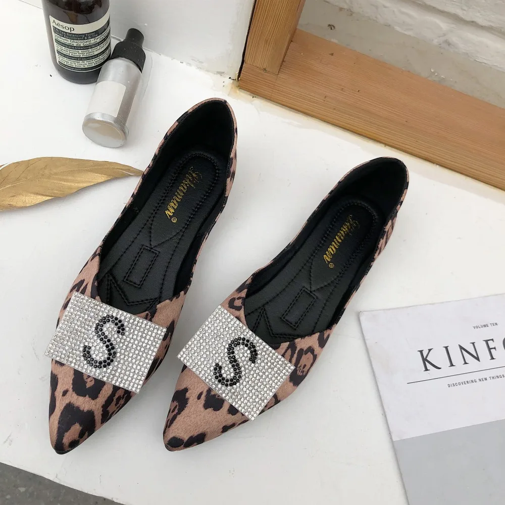 

Moxxy Leopard Pointed Toe Flat Crystal Shoes Women Leather Flats Fashion Slip on Ladies Shoes lady slip on Outdoor Office Shoes