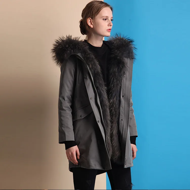 Detchable duck down jacket liner women's large natural raccoon dog fur collar fashion parkas woman down coats 2018 new winter