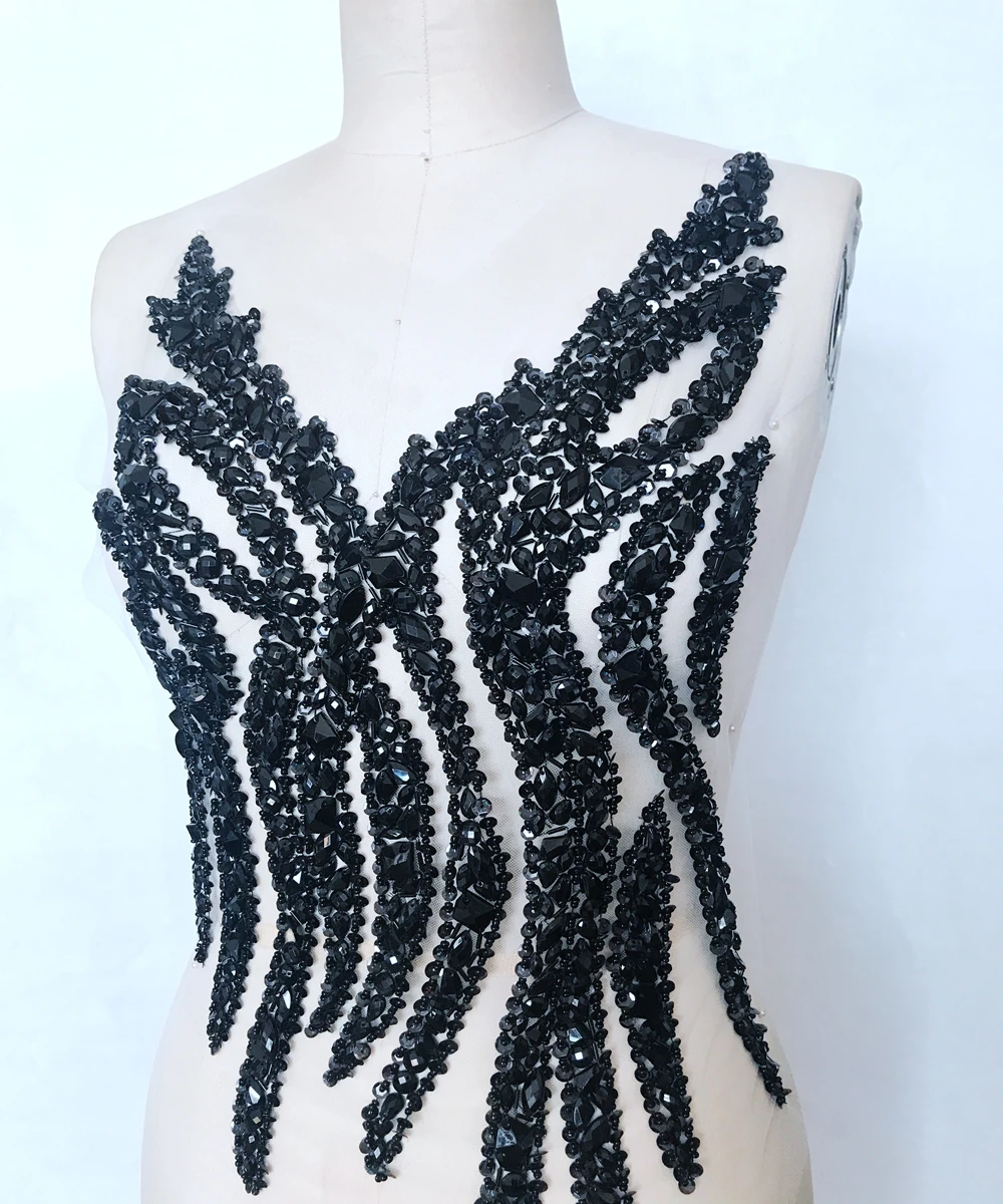 Preise Handmade schwarz kristall patches nähen auf Strass applique auf weiß mesh mit steine pailletten perlen 54*29 cm für top kleid