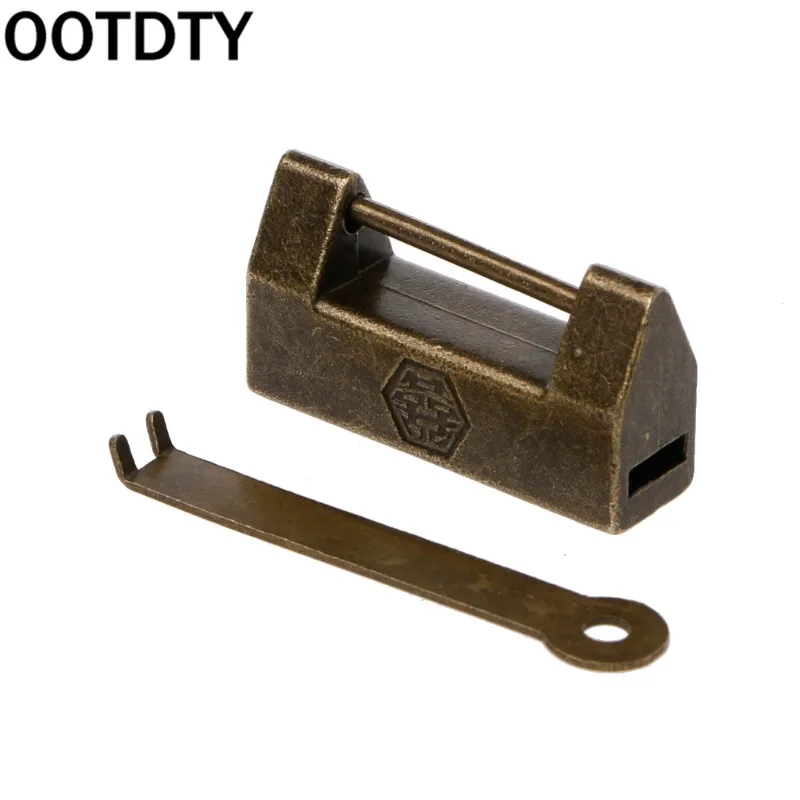 

Hot Sale OOTDTY Vintage Wedding Brass Padlock with Key For Jewelry Box Traditional Chinese Locks