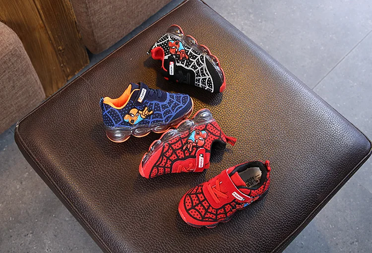 Davidyue Spiderman/детские спортивные кроссовки для мальчиков; светящиеся Детские кроссовки; Chaussure Enfant; обувь для девочек; светодиодный светильник