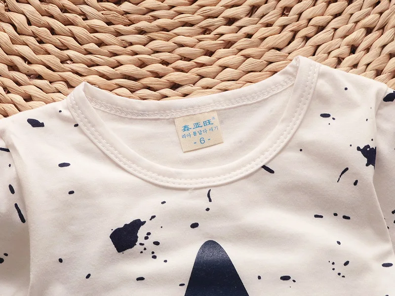 Для маленьких мальчиков одежда брендовый летний комплект детской одежды футболка+ Штаны костюм Костюмы Комплект Одежда со звездным принтом для новорожденных, спортивные Костюмы