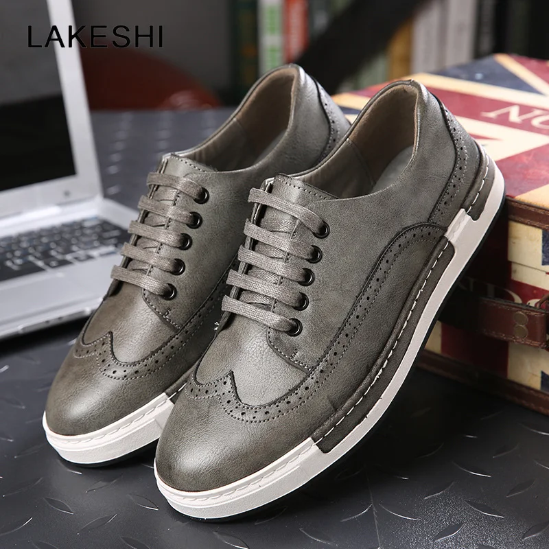 

LAKESHI 2018 Men Shoes Bullock Flat Casual Lace Up Leather Shoes Vintage Shoes
