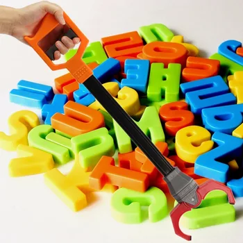 

Brand New Plastic Retro Robot Arm Robotic Pick Up Pinch Tool Kids Toy Easy To Use Best Gift For Children Adult