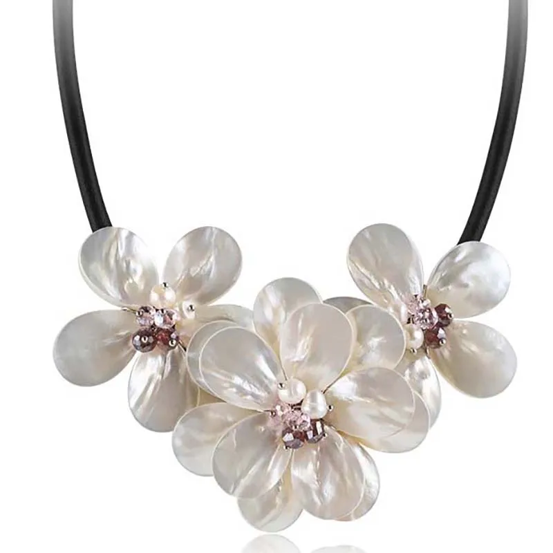 LJHMY Кристальные бусины, Пресноводный Жемчуг, белая Морская раковина, цветочное ожерелье для женщин, массивное ожерелье, колье для свадебной вечеринки - Окраска металла: 3 FLOWER CRYSTAL