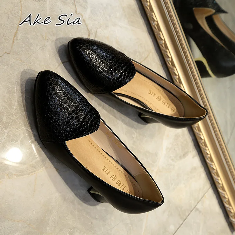  2019 spring new high heels female thick with professional high heels women's shallow mouth pointed 