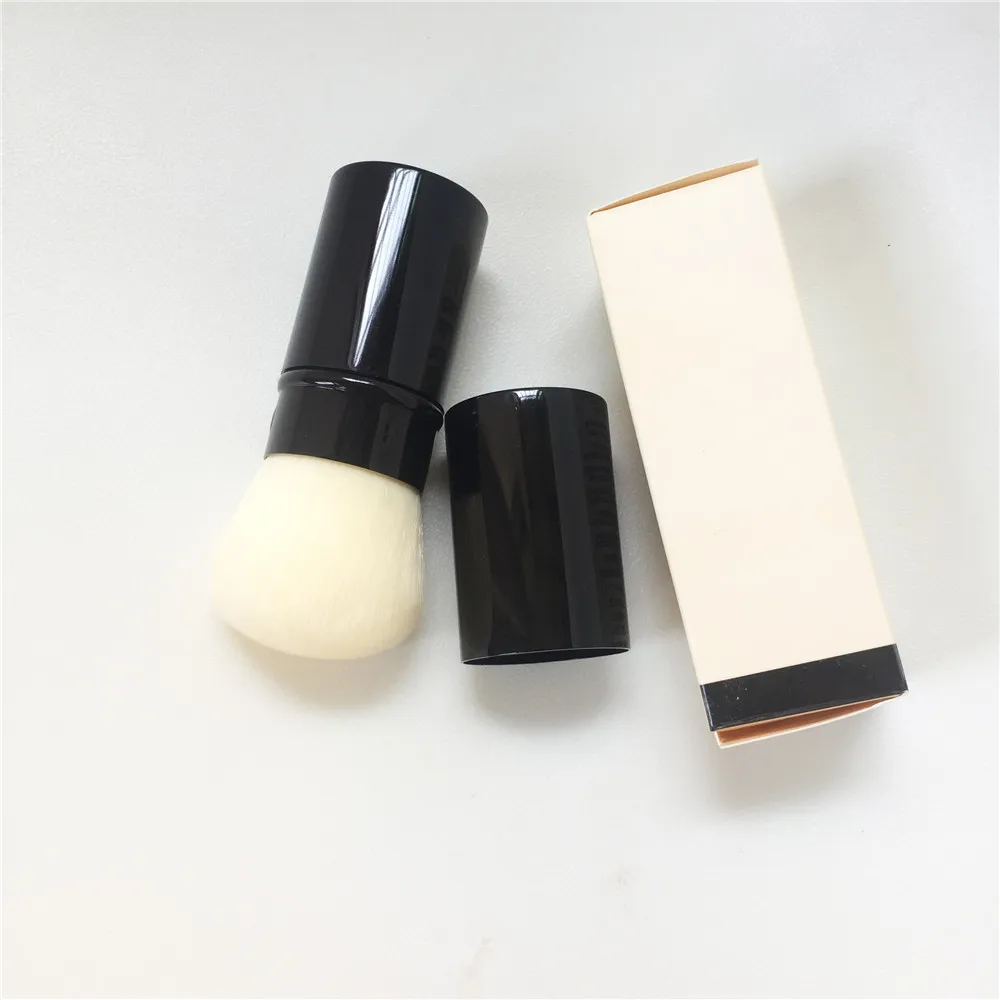 CHANEL RETRACTABLE KABUKI BRUSHES _ 1