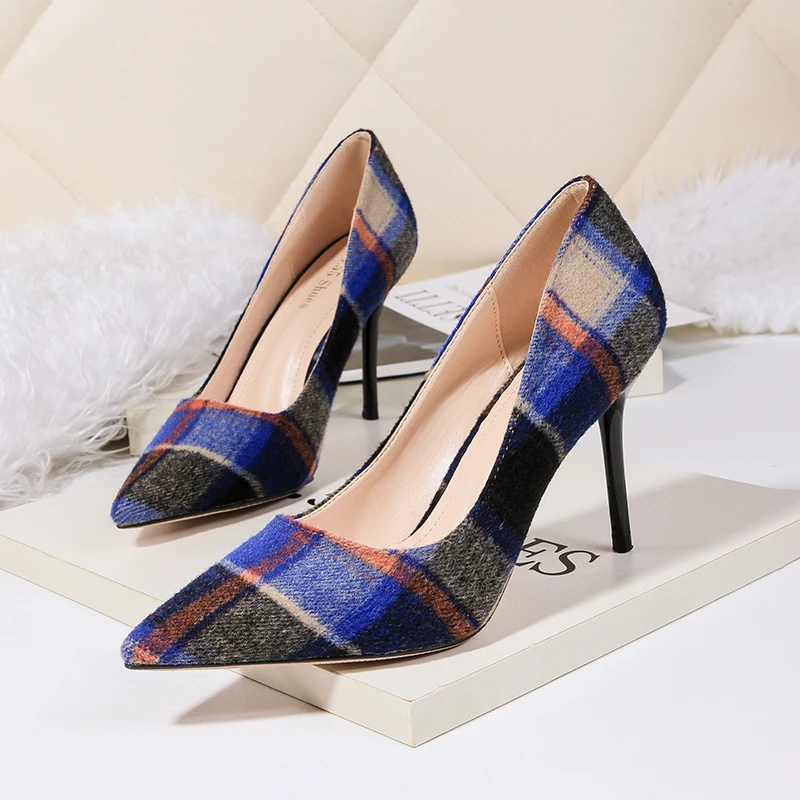 

Women's single shoes Korean fashion color matching temperament high heels fine with shallow mouth plaid sexy women's shoes