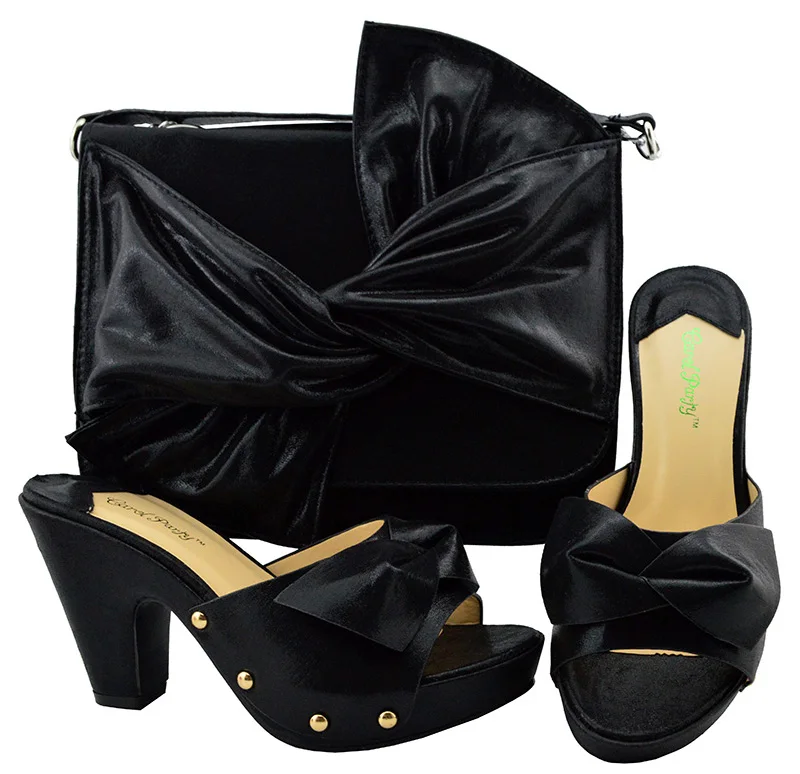 YM006 Black SIZE 38-43 HEEL 9.5CM 1.1KG RMB188