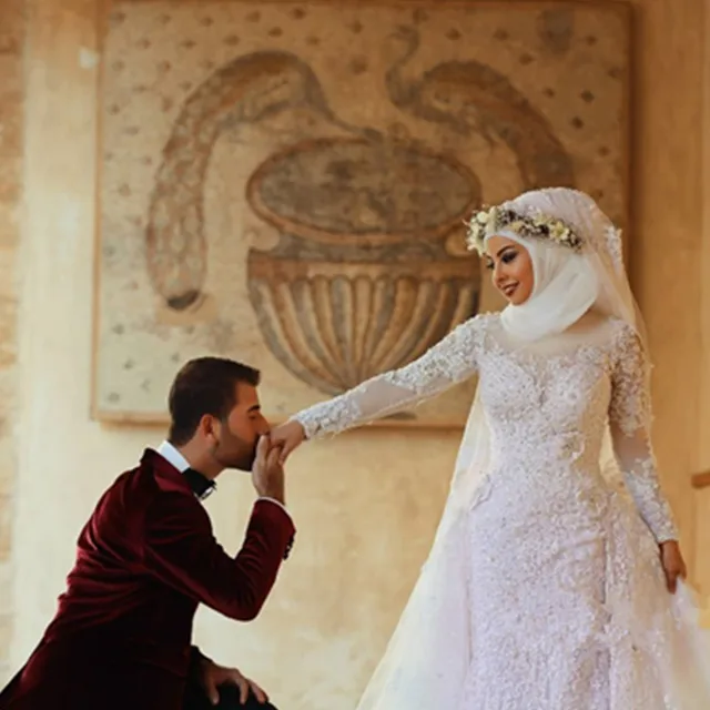 2017 Elegant Musilin Long Sleeve Lace Wedding Dress Full 2017 Elegant Musilin Long Sleeve Lace Wedding Dress Full Lique A Line Saudi Arabia
