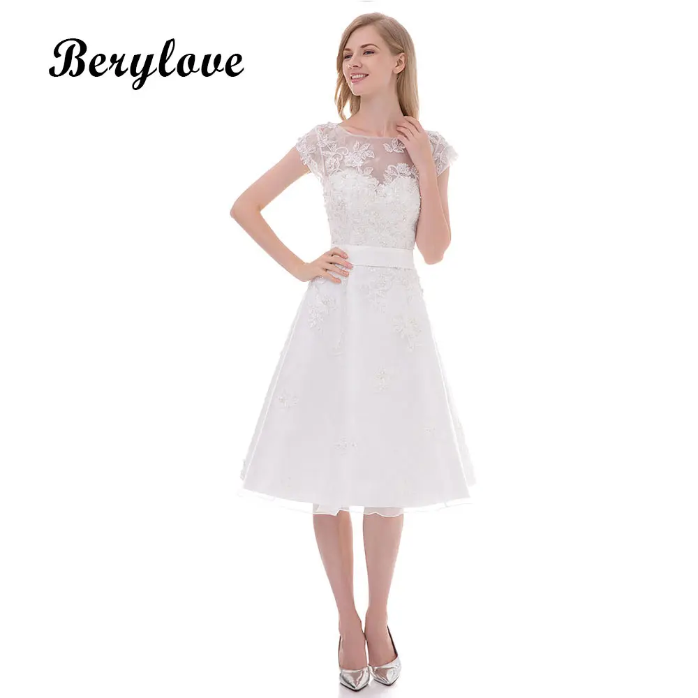 

BeryLove White Short Knee Length Wedding Dresses 2019 Beaded Lace Wedding Dress With Sleeves Bridal Gowns Cheap Bridal Dresses