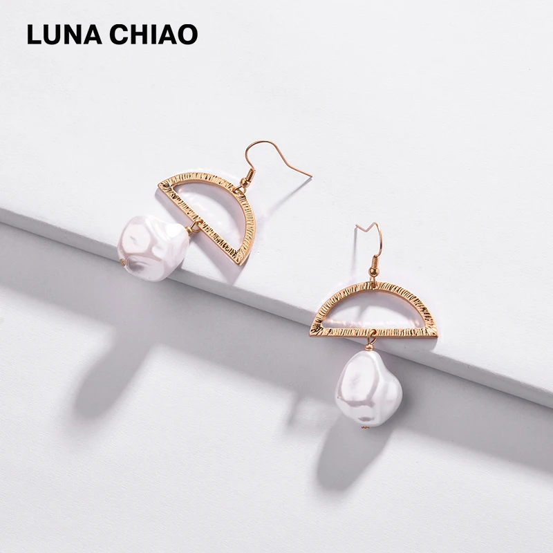 

Fashion Jewelry Worn Gold Metal Simulated Resin Pearl Pendant Earring Women Trendy Statement Earrings Brincos