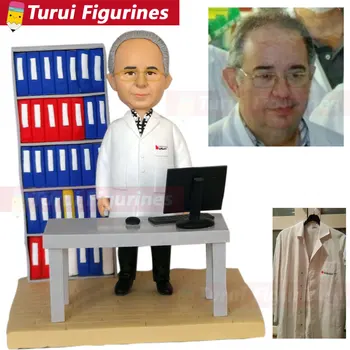 

personalized bobble head figures custom dolls with your face custom Professor of medicine bobblehead figure clay sculpture artis