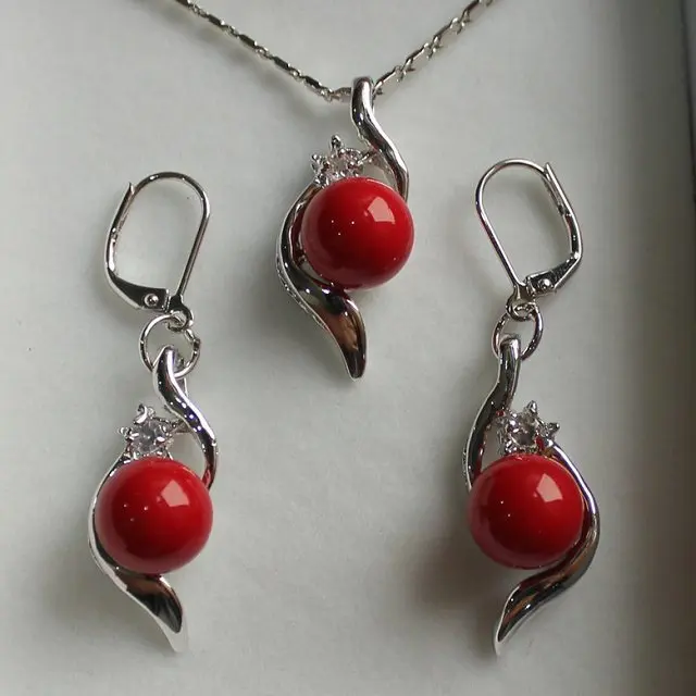 Квадратное женское ожерелье с подвеской|necklace t-bar|pendant butterflypendant jesus |