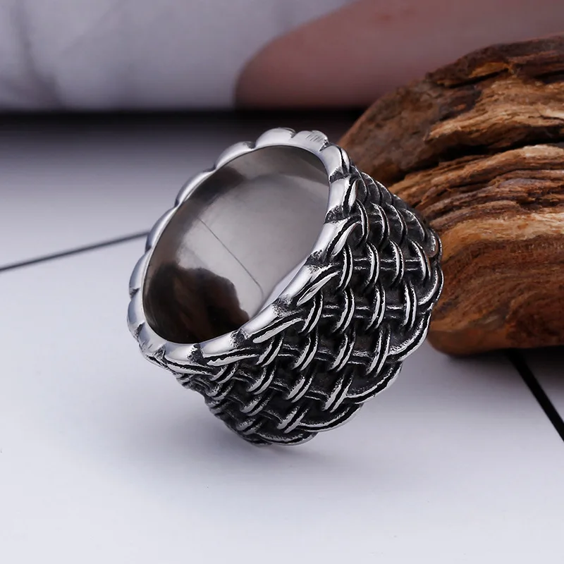 

Titanium steel ring retro love interweave ring retro woven men's personality domineering ring J190