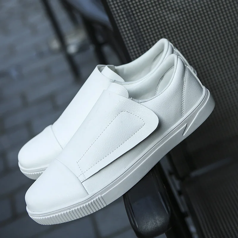 

Men Leather Walking Shoes Black White Male 2018 New Flat Genuine Leather Sport Shoes Hook Loop Breathable Men's Leisure Sneaker