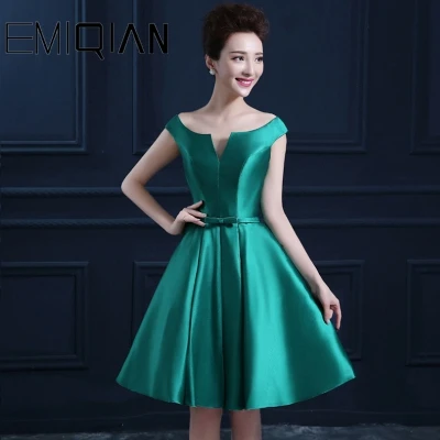 Sexy Lace Up Closure Satin Graduation Party Gowns Short Prom Dresses