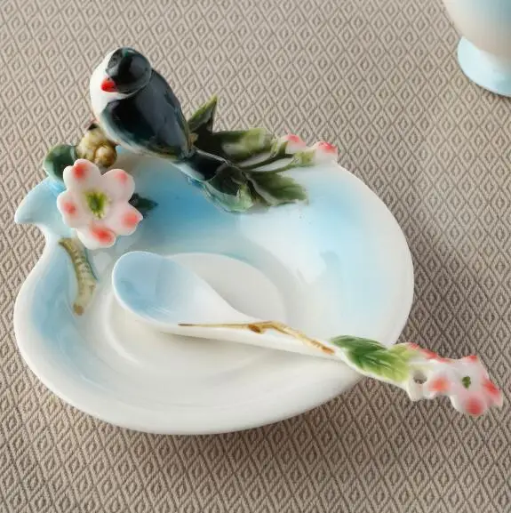 Ceramic-Cup-Magpies-Plum-Blossom-Enamel-color-Coffee-Cup-with-Saucer-and-Spoon-European-Creative-Tea (1)