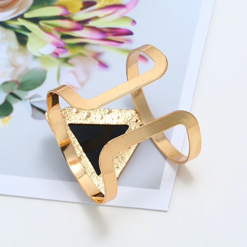 LZHLQ новые модные геометрические смоляные браслеты женские панк металлические сплавы широкий браслет гладкое открытие Регулируемый Браслет-манжета