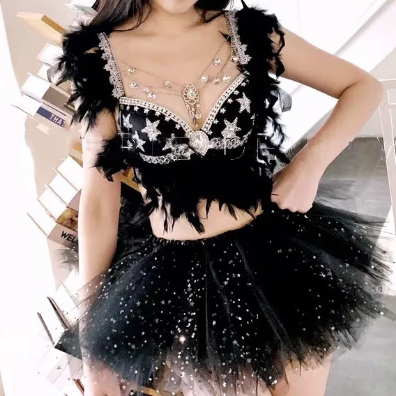

Boussac Party Music Festival EDM Rave Disco dacing Female Black Feather Shining Star Diamond Bling Bra Pretty Girl Costume