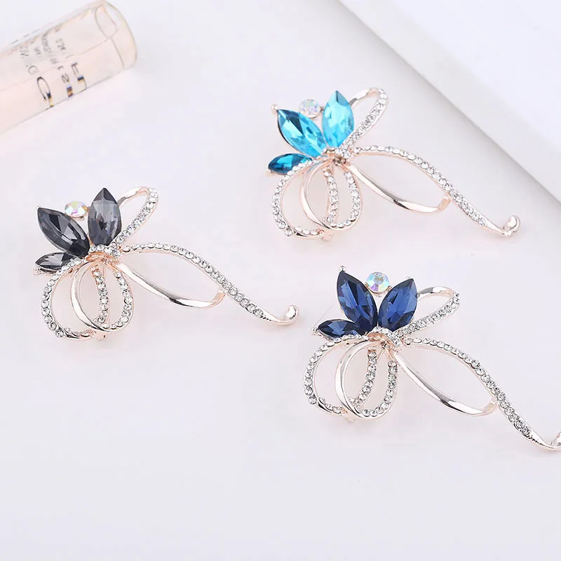 TDQUEEN Big Bowknot Brooch Gold Color Metal Blue and Black Crystal Pins and Brooches Rhinestone Large Bow Brooch for Women (5)