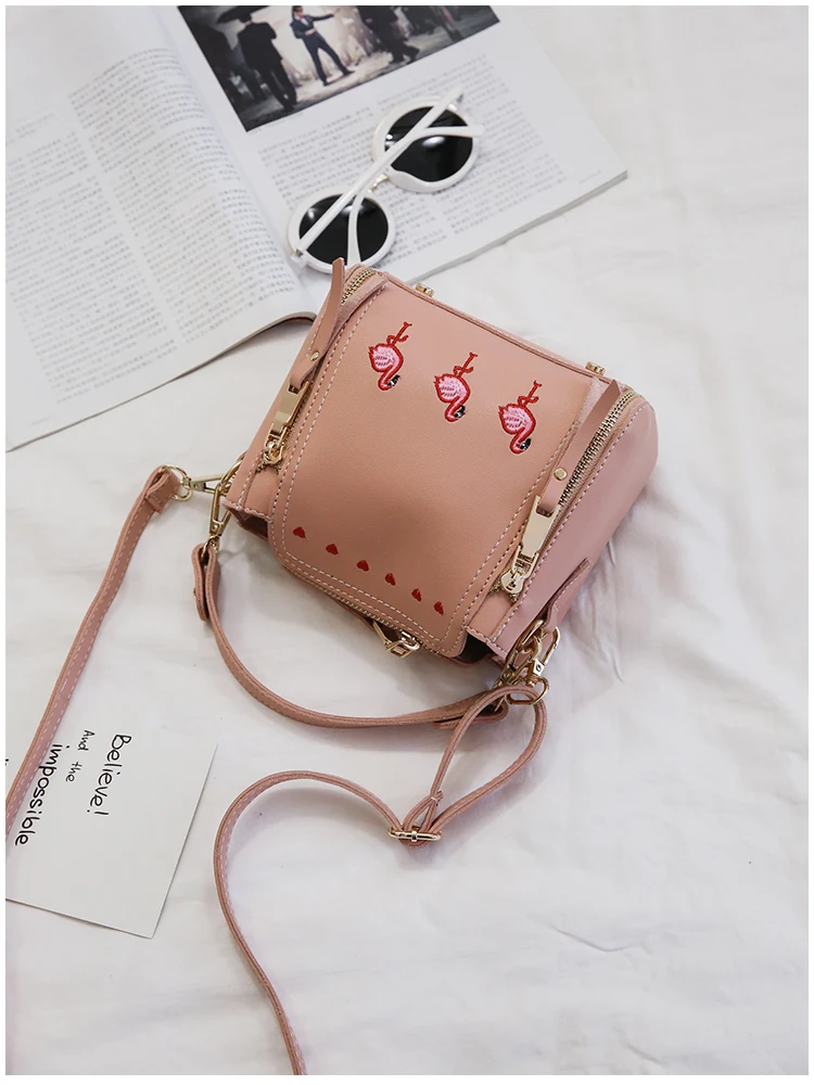 Embroidery flamingos and hearts women bag chain decoration leather handbags small women messenger bags women crossbody bags