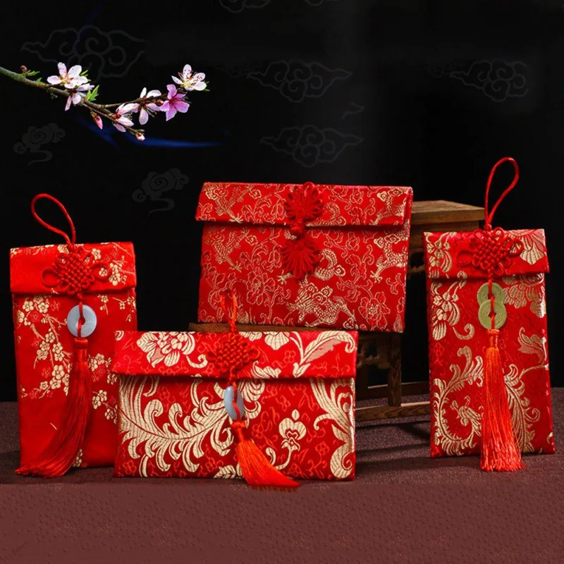 

Red Chinese New Year Brocade Pocket Phoenix Dragon Pattern Cloth Jade Plate Fringed Envelopes Chinese New Year Wedding Gifts