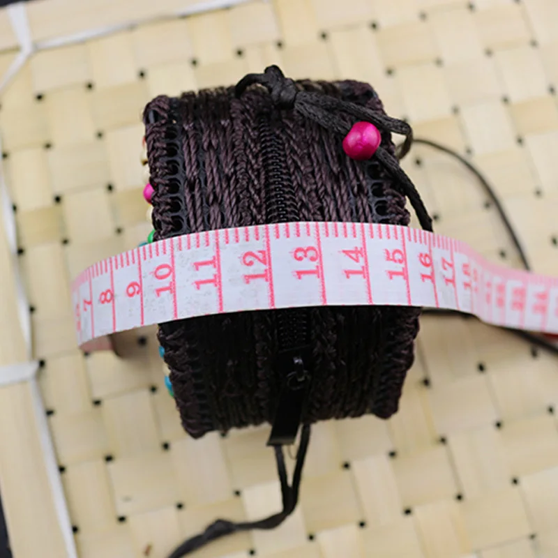 Women Coin Purse Coconut Shell Vintage Wallet Mini Hollow Zipper Money Holders Beading INS Popular Female Straw Bags CB0055 (2)