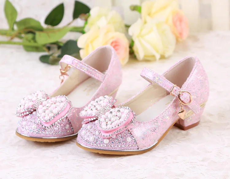 Детские туфли, украшенные стразами и бусинами, с кружевом и цветочным рисунком; Танцевальная обувь для девочек на высоком каблуке; вечерние туфли в стиле «Принцесса»; размеры 27-37 белый розовый TX03