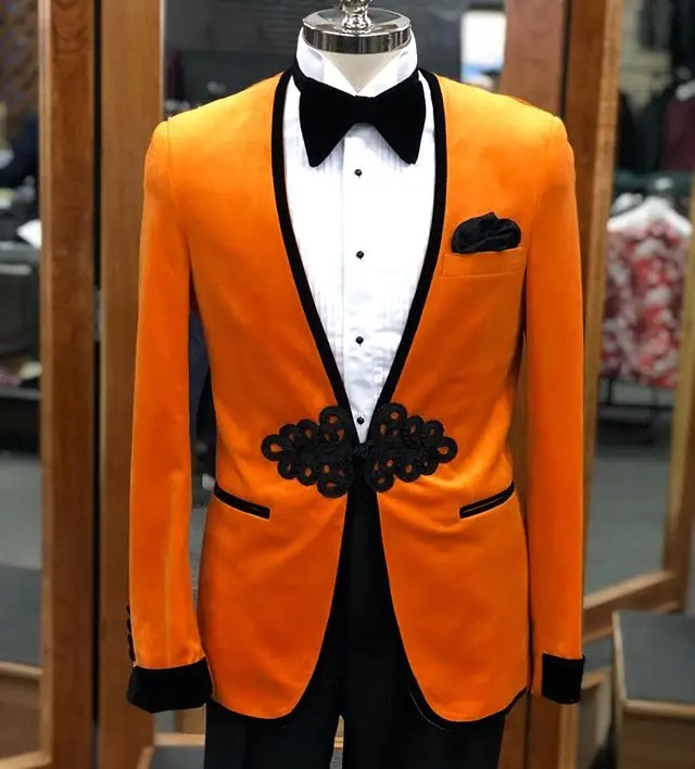 

HOT SELLING orange velvet with black satin V neck collar one knot button black pant dinner suit for men wedding suits prom suits