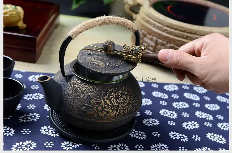 Чугунный горшок без покрытия Железный чайник Южная Япония, японская свинья Железный чайник пион 900 мл