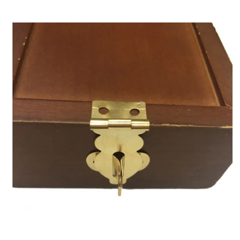 Антикварная латунная шкатулка для ювелирных изделий, замок на замке, деревянная Подарочная коробка для вина, сумочка с пряжкой, аксессуары желтого цвета, 19*38 мм, 6 шт