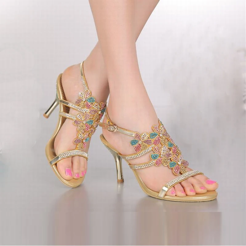 Горячая новые модные Вьетнамки; шлепанцы на низком каблуке летние Стразы Цветы удобные вьетнамки женские босоножки женская обувь с украшением в виде кристаллов