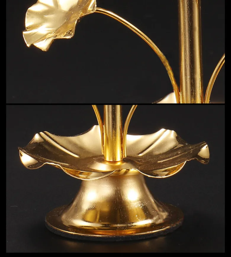 Metal Lotus Candle Holder, 6.5x10.5cm5