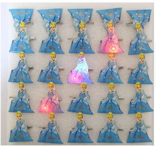 

New 25pcs/set Popular Cinderella Princess LED Brooch Button Pin Happy birthday wedding Party Favors DIY kids Gift