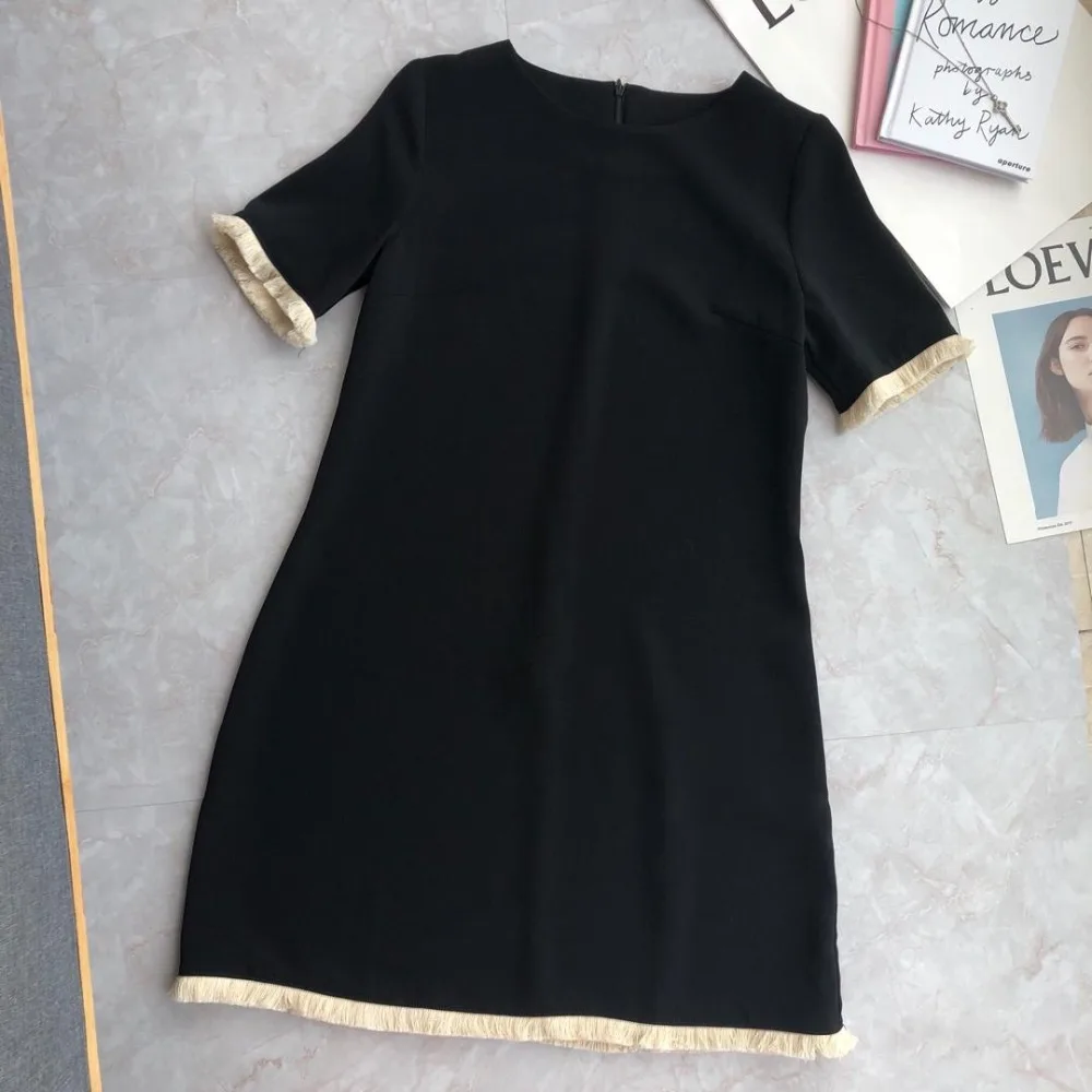 

2019 spring and summer new fringed short-sleeved black dress 0507