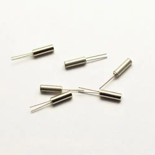 50pcs NEW 32.768KHz 32768HZ Crystal Oscillator 2 x 6 mmin Replacement