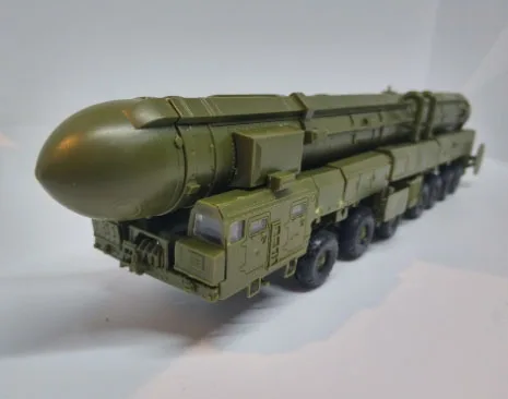 Новые инструменты 1/72 Россия RT-2PM2 SS-27 серп B Topol M межконтинентальные баллистические ракеты модельные комплекты MZKT-79221 грузовик игрушечный автомобиль