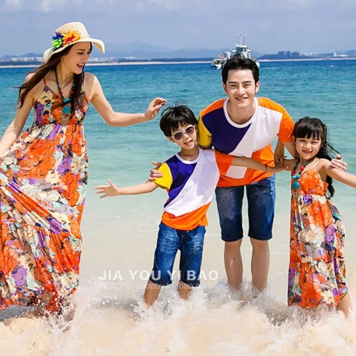 Одежды семьи комплект соответствующие платья матери дочь мода богемный пляж платье отец и сын свободного покроя футболки