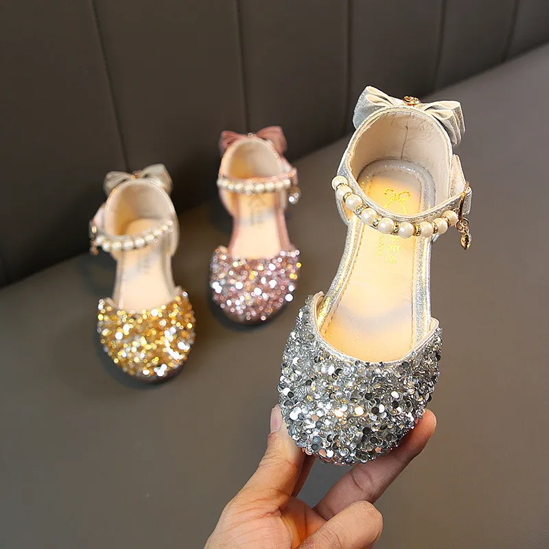 Новые сандалии с кристаллами летняя блестящая обувь для девочек детские пляжные сандалии для девочек туфли принцессы детские Размеры 26-36