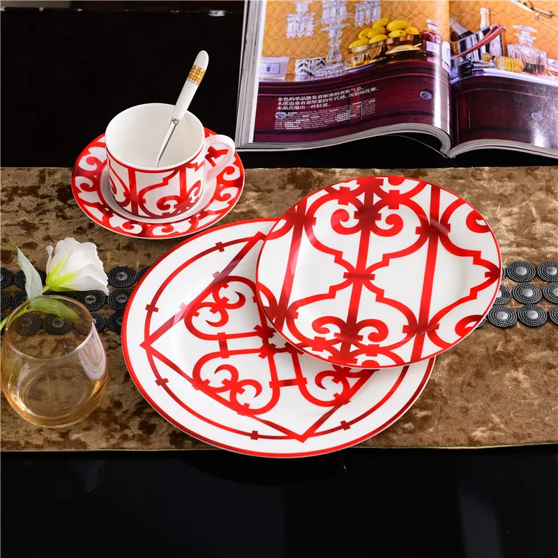 Европа красная тарелка набор костяного фарфора Роскошная Посуда керамические блюда для торта салат закуска фарфоровые обеденные тарелки обеденный стол
