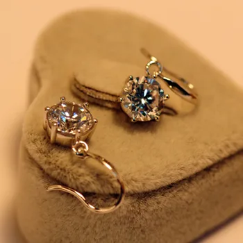 

Splendid 2Ct each 8.0mm Round Cut Synthetic Diamonds Earrings Drop for Her Wedding Earrings Romantic Female Jewelry