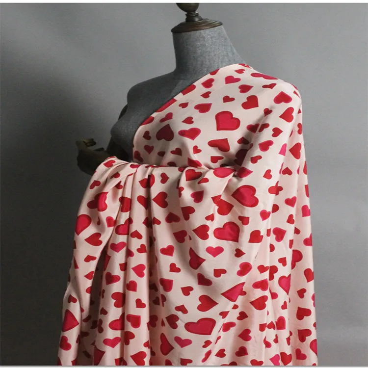 

135cm Width 12mm Red Hearts Pink 100% Mulberry Silk Crepe de Chine Fabric for Woman Summer Dresses Blouse Sewing-AF892