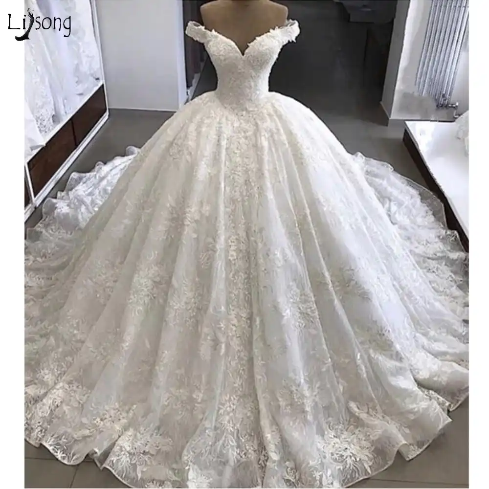 Dubai Unique Lace Wedding Dresses With Royal Train Elegant Abiye
