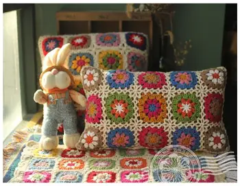

2PCS/LOT Hot Crocheted Daisy 45X27CM Cushion Cover Striped Flowers Pillowcase Colorful Pillow Covers Lumbar pillow without core