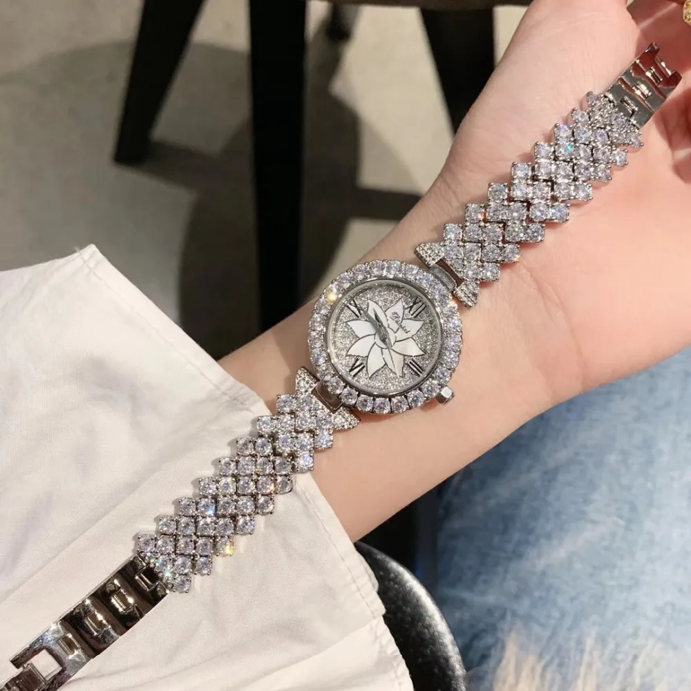 Kopen Elegante Mode Vrouwen Vol Kristallen Sieraden Horloges Luxe Strass Armband Horloge Waterdicht Quartz Romeinse polshorloge Lotus