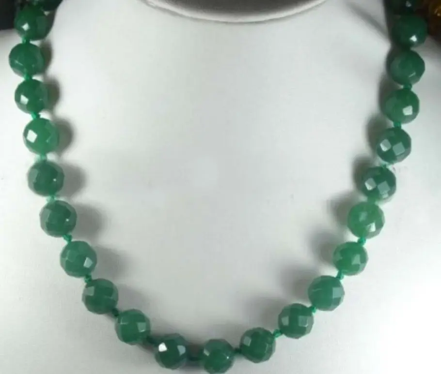 

Stunning!12m Green Emerald Faceted Round Necklace 17.5